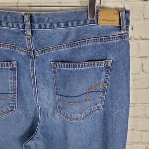 AMERICAN EAGLE | Mom high waist crop short jeans